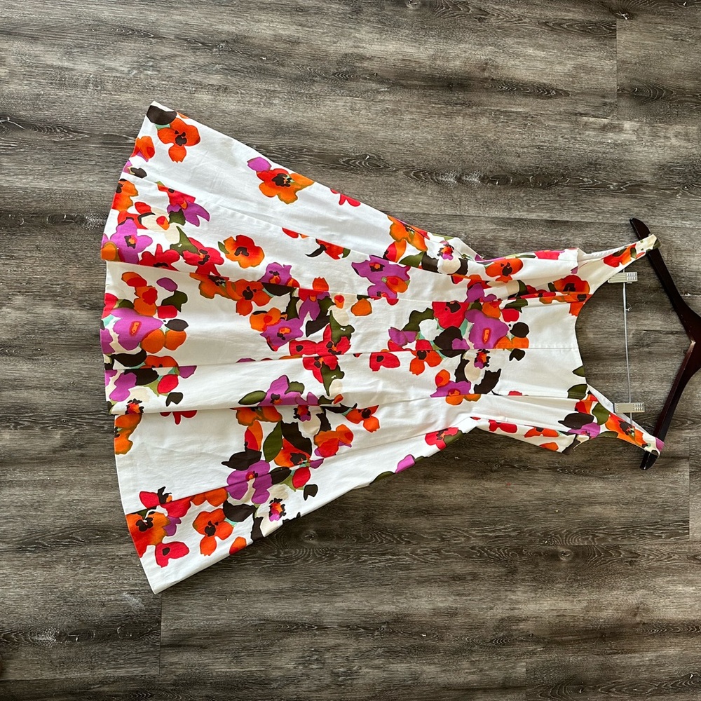 Summer floral dress, Size 6, Jones and Co.